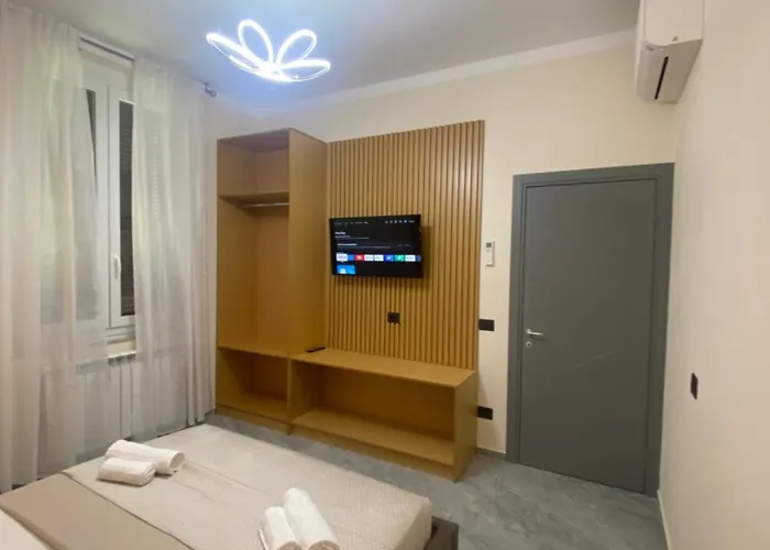 La Casa Della Stazione * لا سبيتسْيا