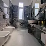 La Casa Della Stazione 라스페치아